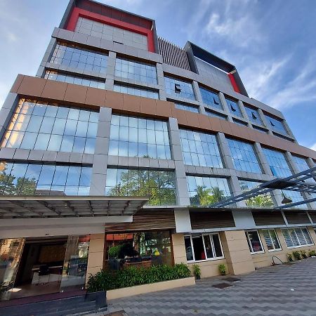 Hotel Sree Gokulam Apartments Guruvāyūr Exterior foto
