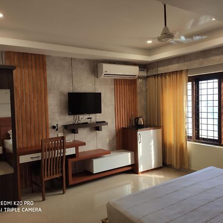 Hotel Sree Gokulam Apartments Guruvāyūr Exterior foto