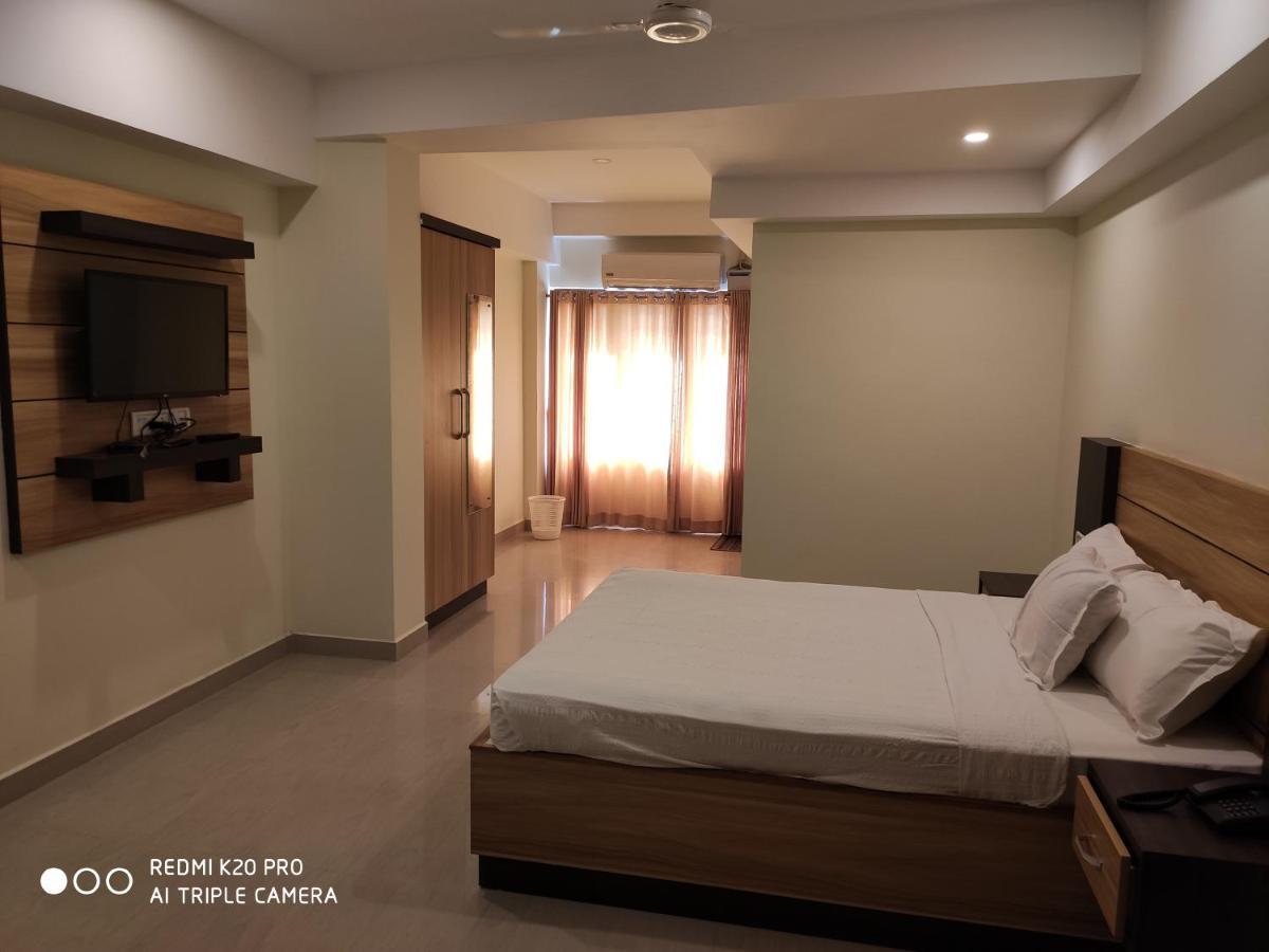 Hotel Sree Gokulam Apartments Guruvāyūr Exterior foto
