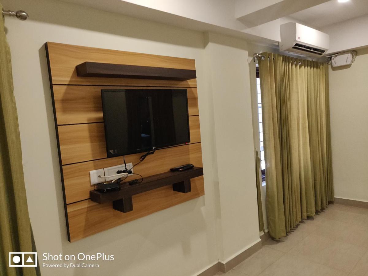 Hotel Sree Gokulam Apartments Guruvāyūr Exterior foto